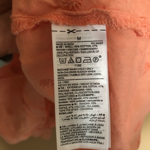 Old Navy Lightweight Peach Blouse Size M - Picture 6 of 6